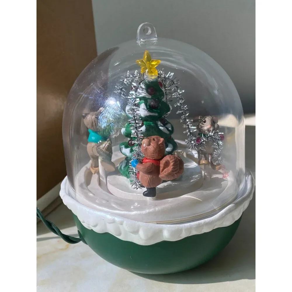 Vintage Forest Frolics Hallmark Keepsake Christmas Lights&Motion Ornament 1993